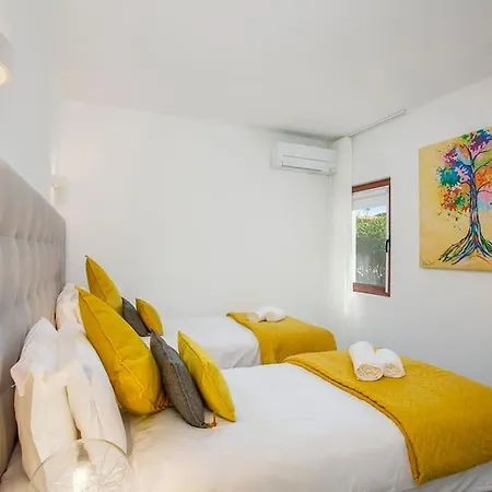Matilde - Luxury 3 Bed 3 Ensuite Pool Aircon