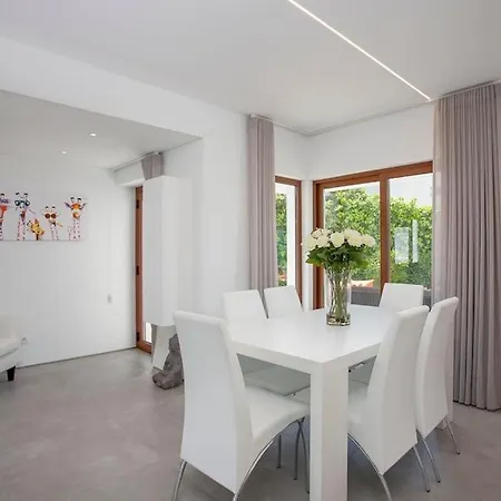 Villa Matilde - Luxury 3 Bed 3 Ensuite Pool Aircon
