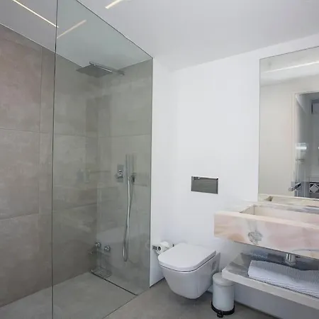Matilde - Luxury 3 Bed 3 Ensuite Pool Aircon Villa Quarteira