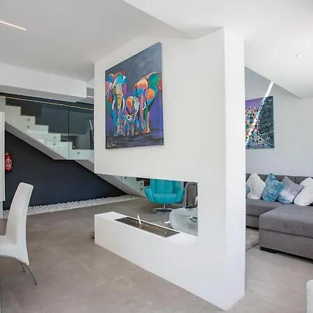 Matilde - Luxury 3 Bed 3 Ensuite Pool Aircon Villa