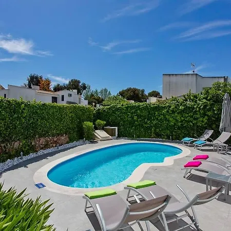 Matilde - Luxury 3 Bed 3 Ensuite Pool Aircon Villa