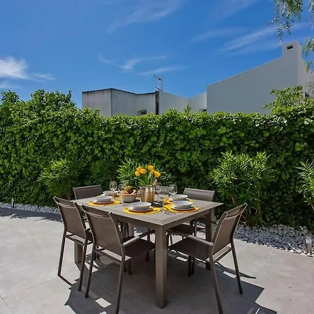 Matilde - Luxury 3 Bed 3 Ensuite Pool Aircon